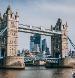 London bridge see through