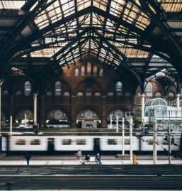 London Liverpool Station